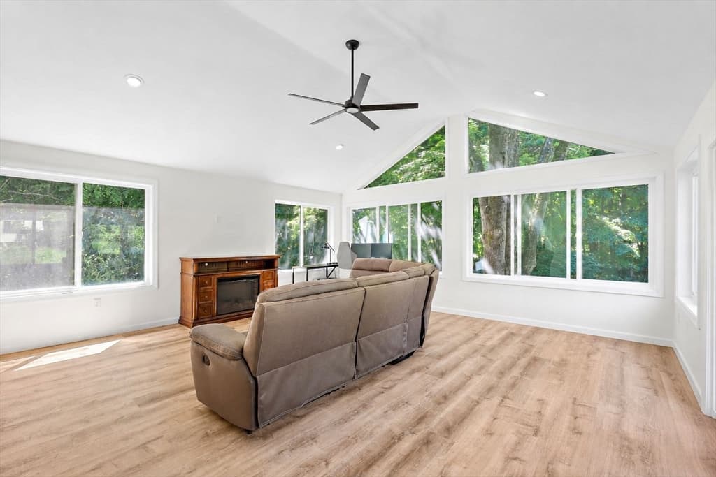 Single Family Residence at 75 Proctor Road, Chelmsford MA 01824, photo 11 of 34