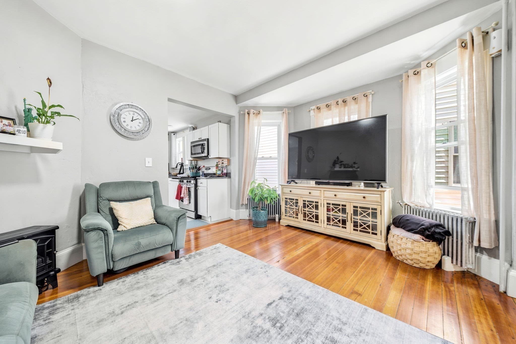 3 Family at 32 Irwin St, Winthrop MA 02152, Winthrop, photo 5 of 37