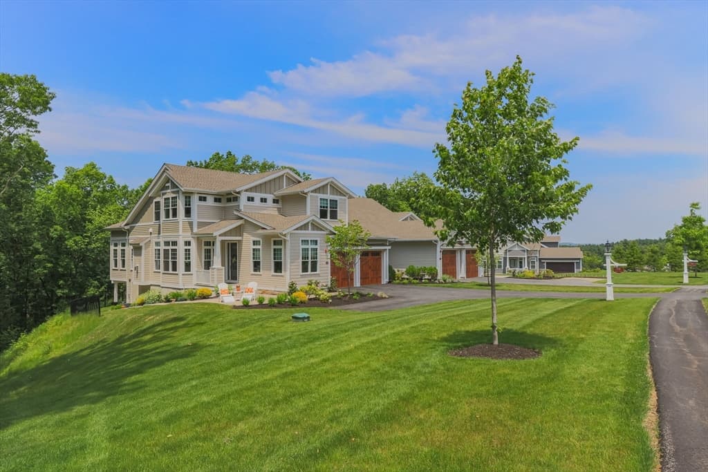 70 Legacy Lane # B, Groton MA 01450 photo 2