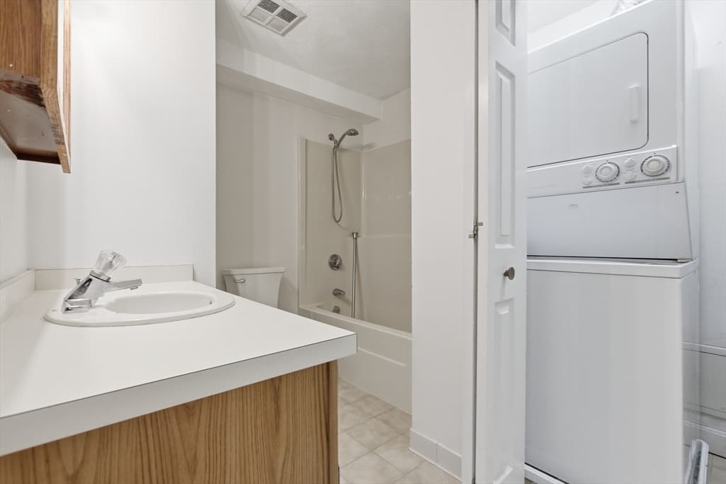 Condominium at 39 Parlin St # 404, Everett MA 02149, Everett, photo 16 of 30