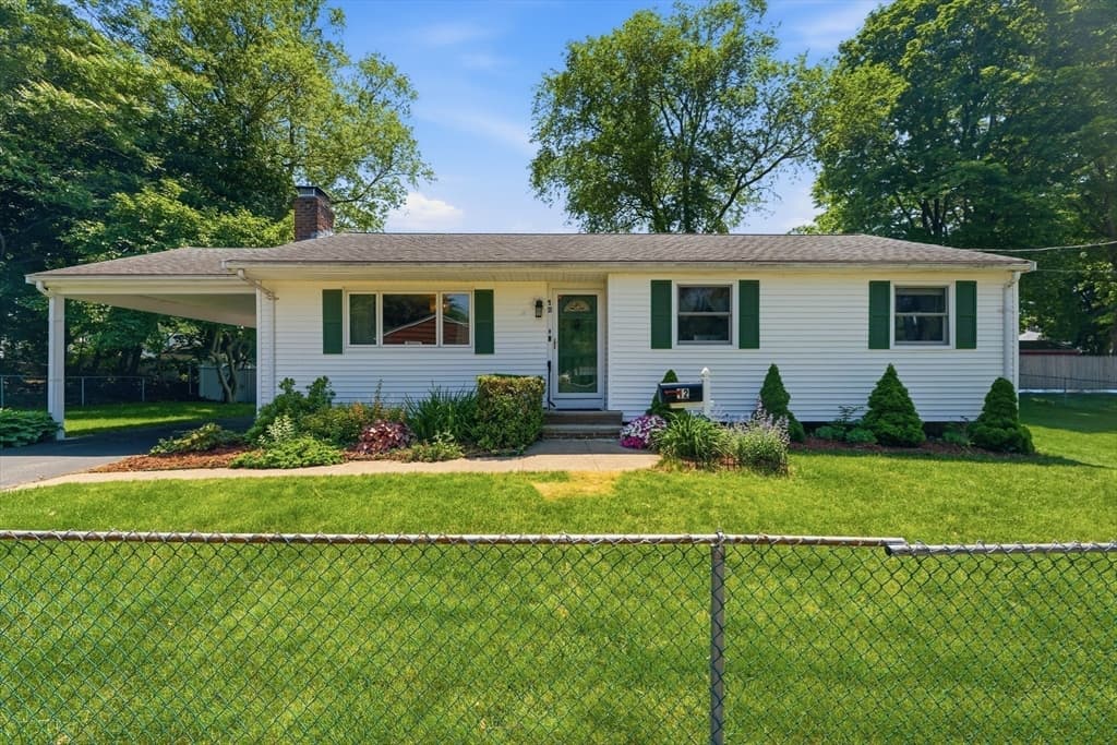 12 Parsons Terrace, Dedham MA 02026