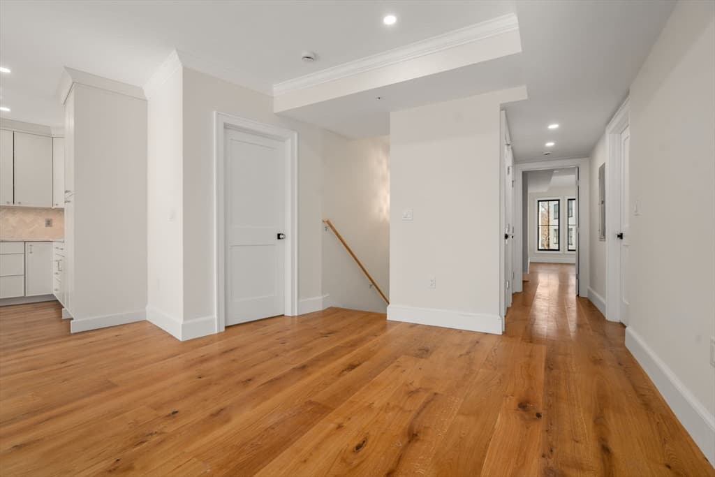 3 Family at 34 Vinton St, Boston MA 02127, photo 22 of 34