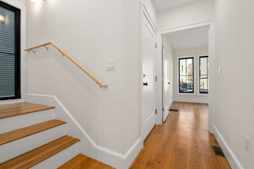 3 Family at 34 Vinton St, Boston MA 02127, photo 19 of 34