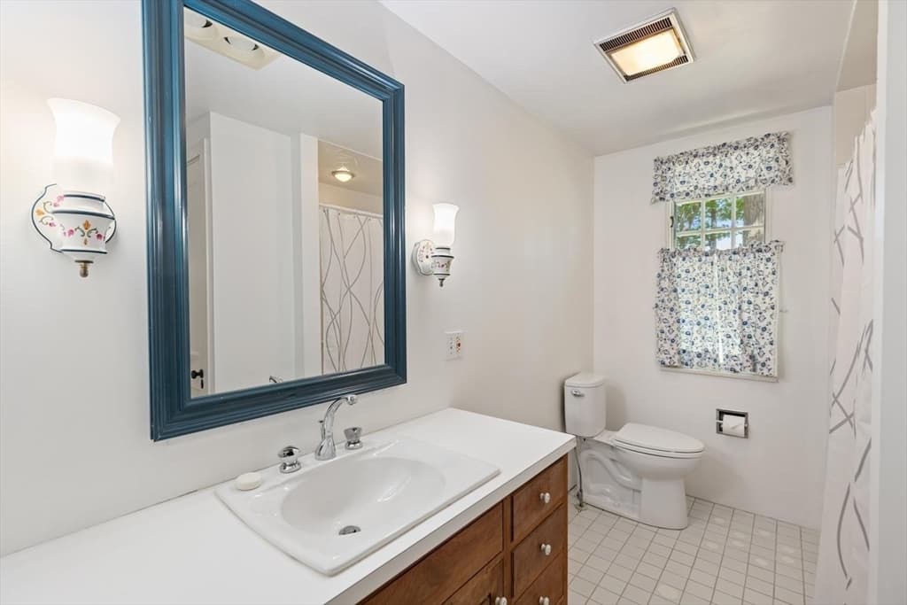69 Dolliver Neck Rd, Gloucester MA 01930 photo 10