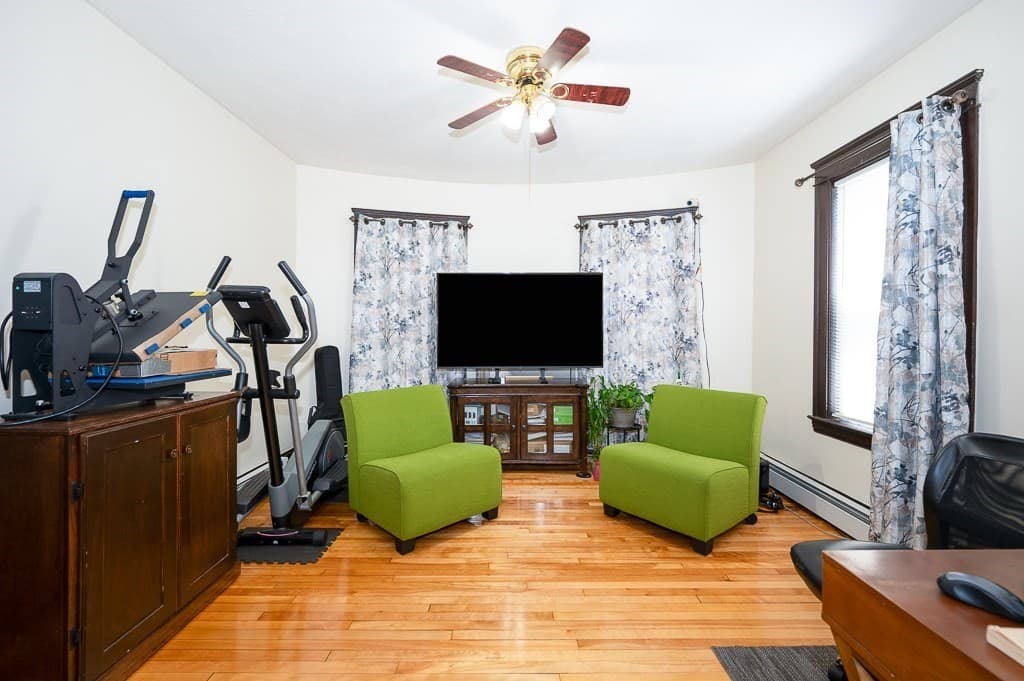 3 Family at 126 Sterling St, Worcester MA 01610, photo 7 of 33