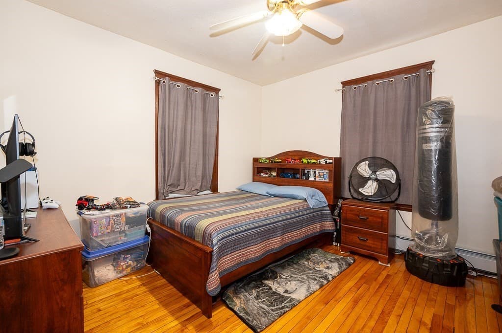 3 Family at 126 Sterling St, Worcester MA 01610, photo 10 of 33