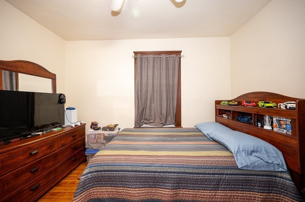 3 Family at 126 Sterling St, Worcester MA 01610, photo 11 of 33