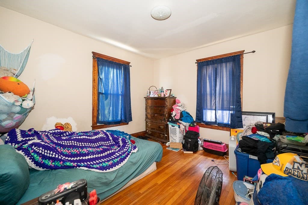 3 Family at 126 Sterling St, Worcester MA 01610, photo 25 of 33