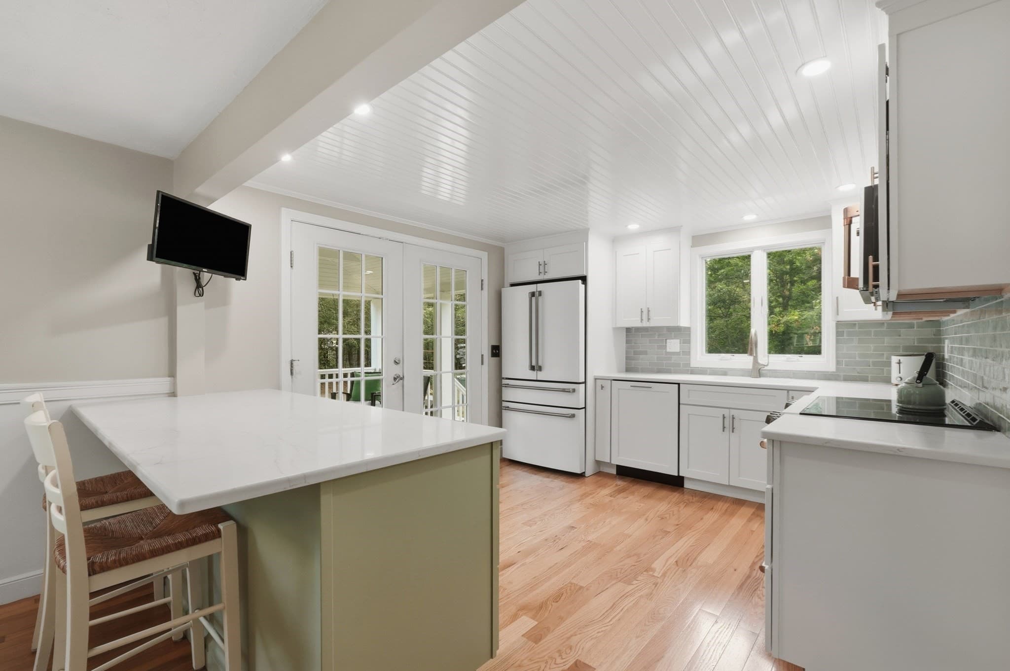 Single Family Residence at 223 Plum Hollow Rd, Falmouth MA 02536, photo 7 of 26