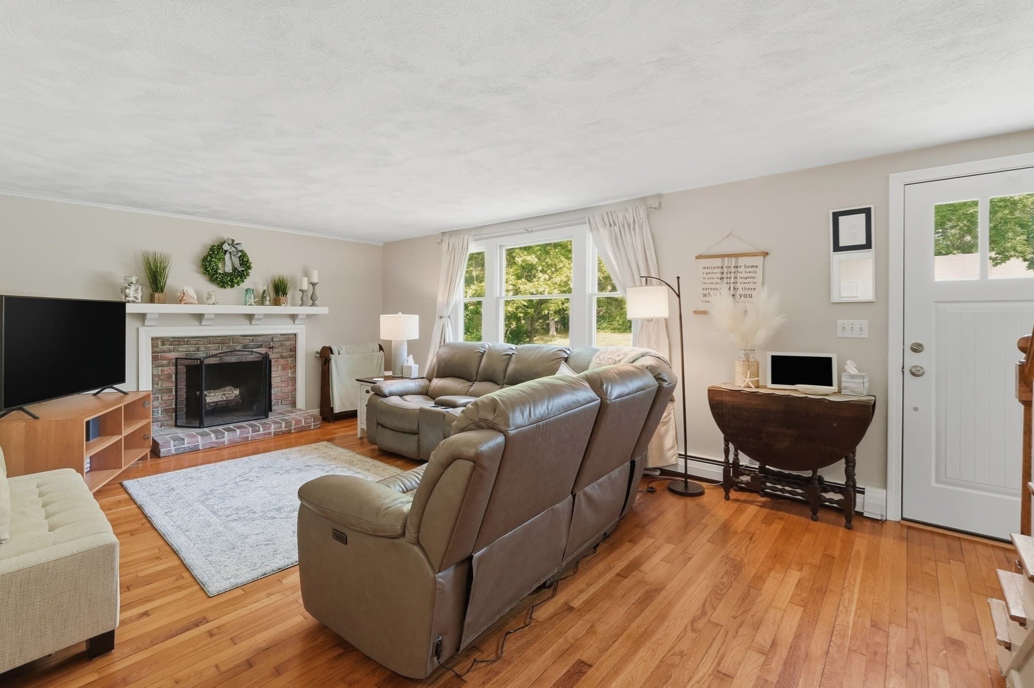 Single Family Residence at 223 Plum Hollow Rd, Falmouth MA 02536, photo 11 of 26