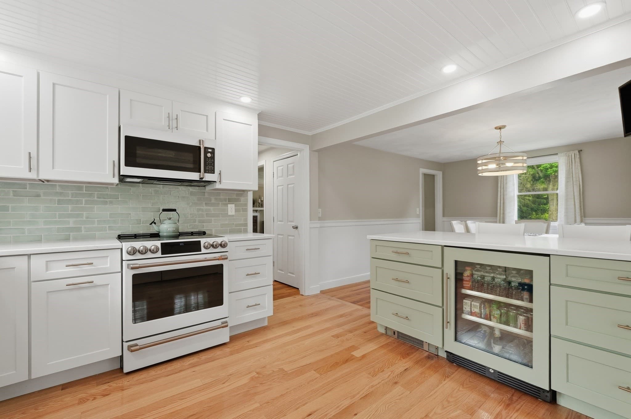 Single Family Residence at 223 Plum Hollow Rd, Falmouth MA 02536, photo 4 of 26