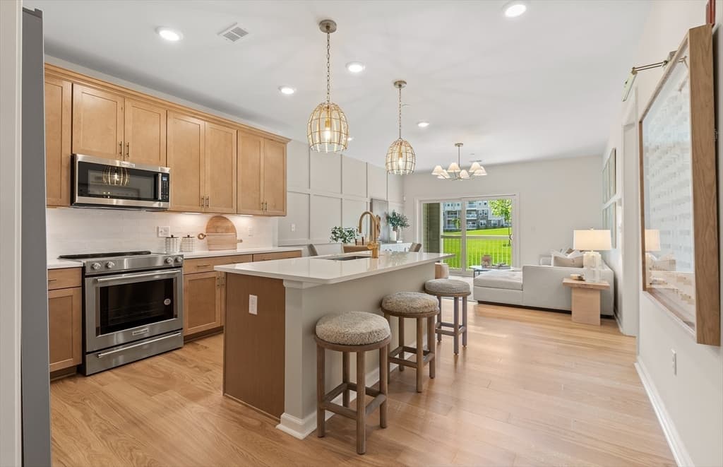 399 Neponset # 208, Canton MA 02021 photo 3