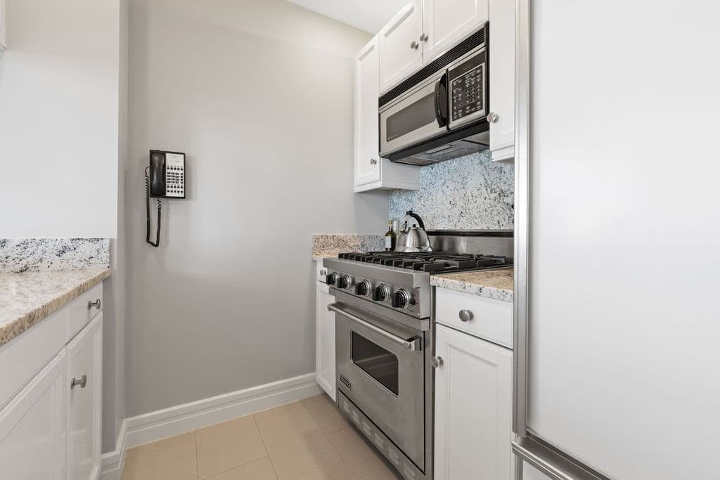 Condominium at 2 Avery St # 34G, Boston MA 02111, photo 12 of 33