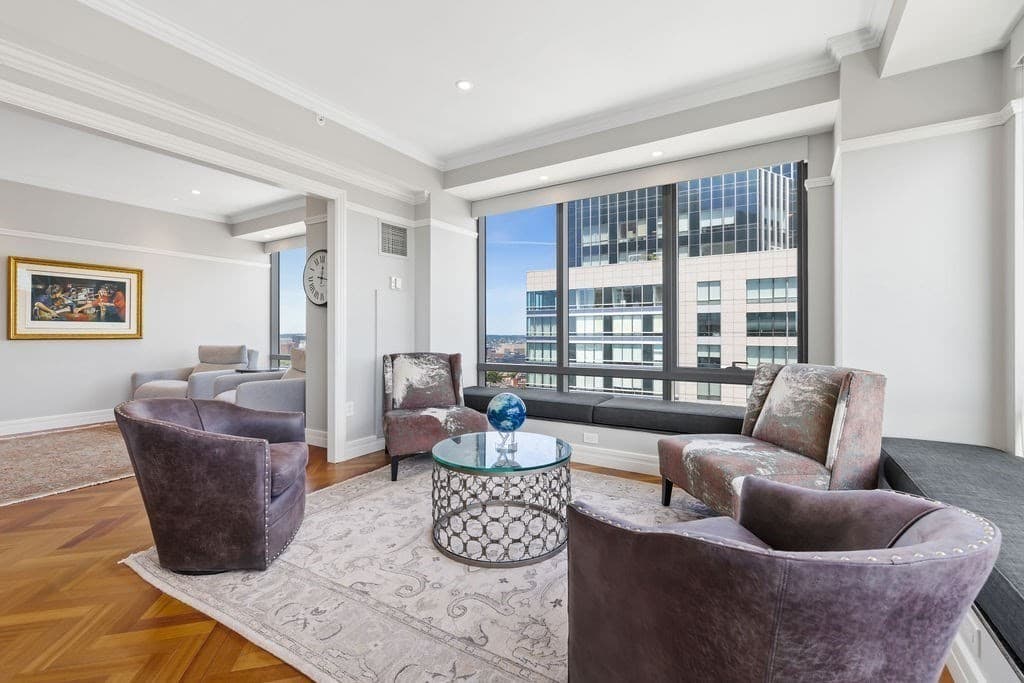Condominium at 2 Avery St # 34G, Boston MA 02111, photo 5 of 33