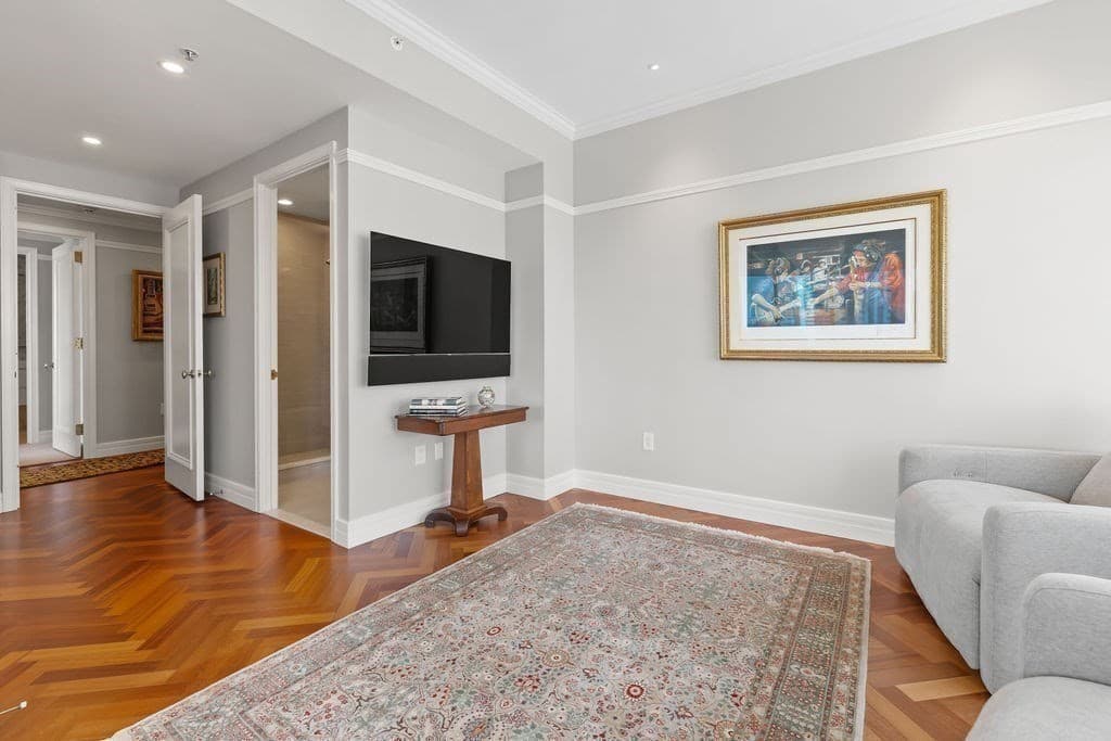 Condominium at 2 Avery St # 34G, Boston MA 02111, photo 20 of 33