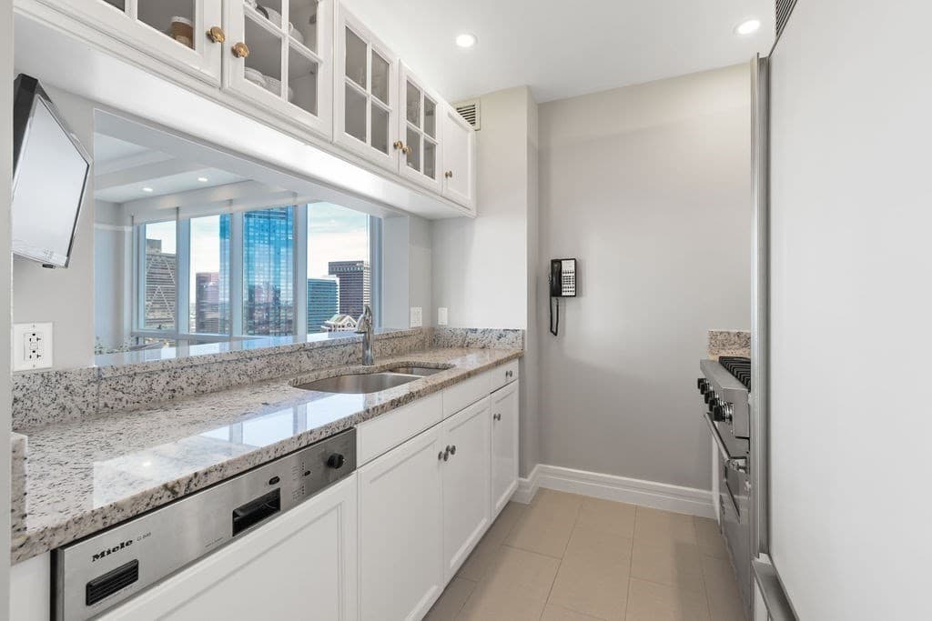 Condominium at 2 Avery St # 34G, Boston MA 02111, photo 11 of 33