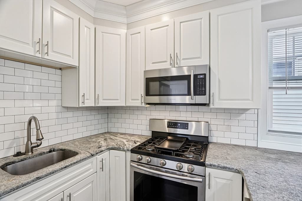 Condominium at 1048 Saratoga St # 3, Boston MA 02128, Boston, photo 2 of 26