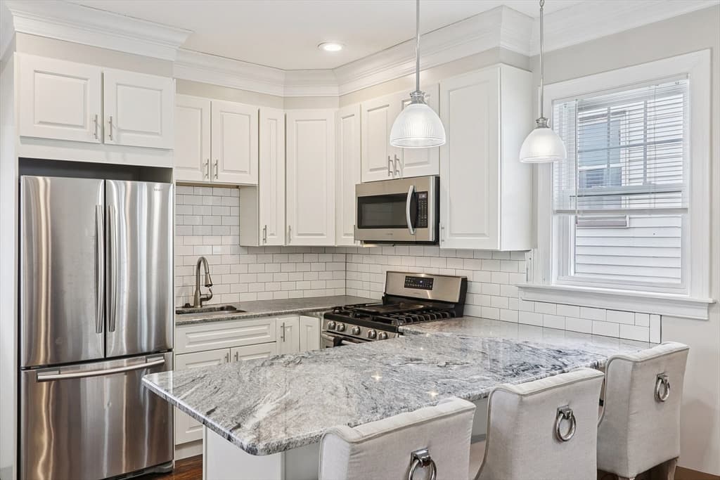 Condominium at 1048 Saratoga St # 3, Boston MA 02128, Boston, photo 5 of 26