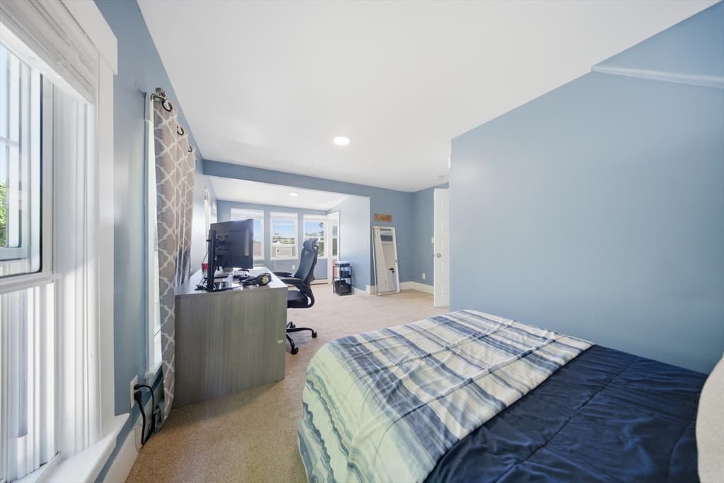 Single Family Residence at 131 Pearl St, Gardner MA 01440, Gardner, photo 27 of 41