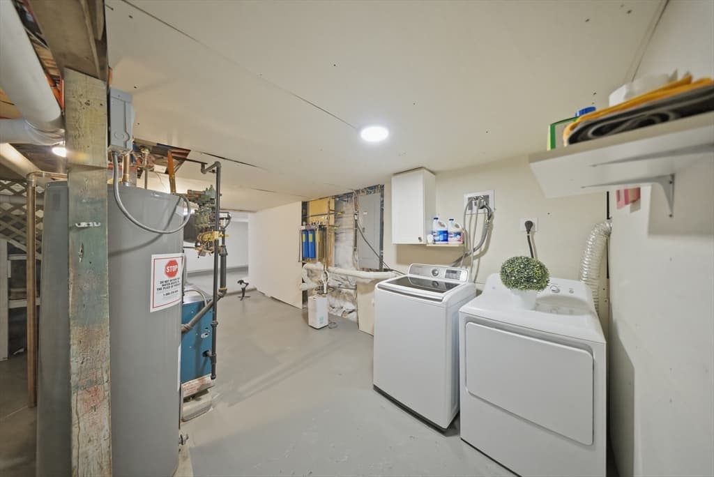 Single Family Residence at 131 Pearl St, Gardner MA 01440, Gardner, photo 32 of 41