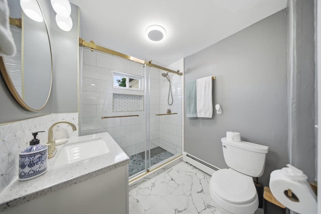 Single Family Residence at 131 Pearl St, Gardner MA 01440, Gardner, photo 15 of 41