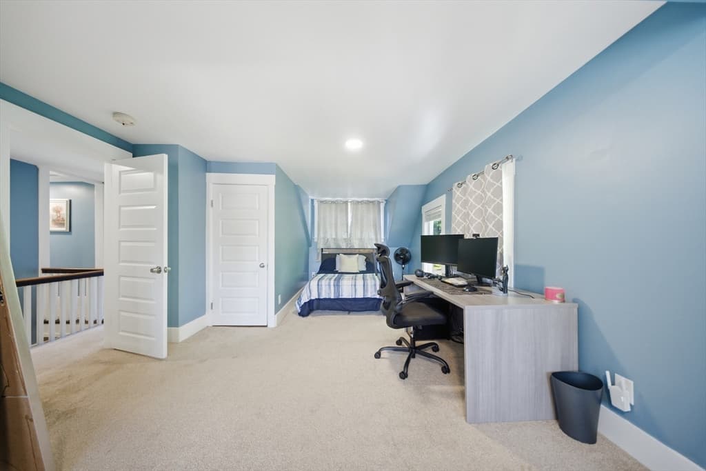 Single Family Residence at 131 Pearl St, Gardner MA 01440, Gardner, photo 25 of 41