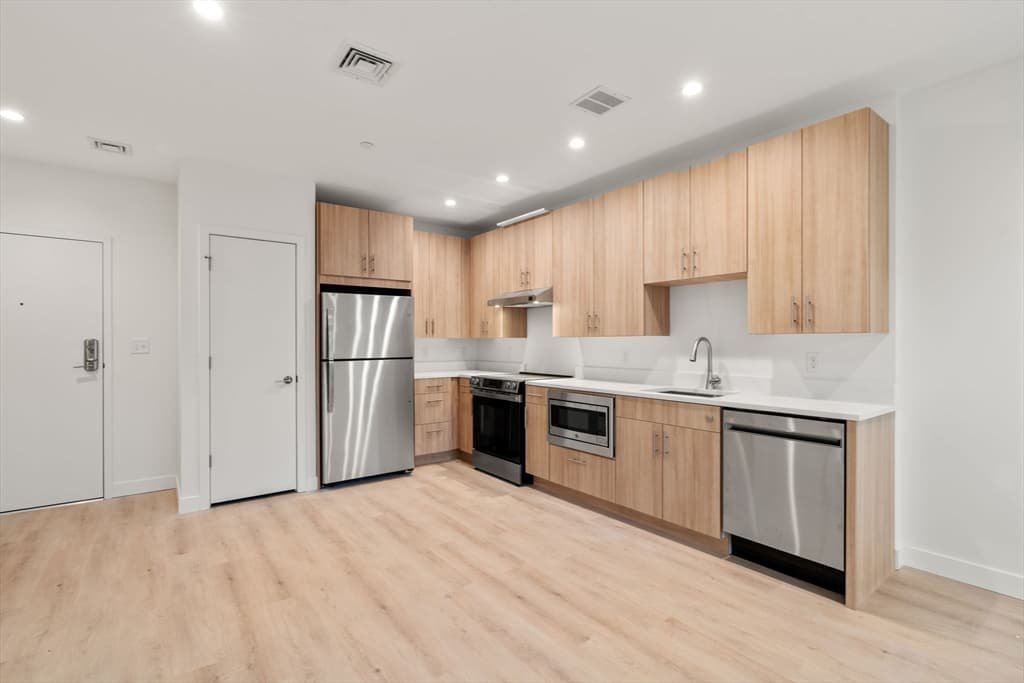 1151 Walnut # 302, Newton MA 02461 photo 20