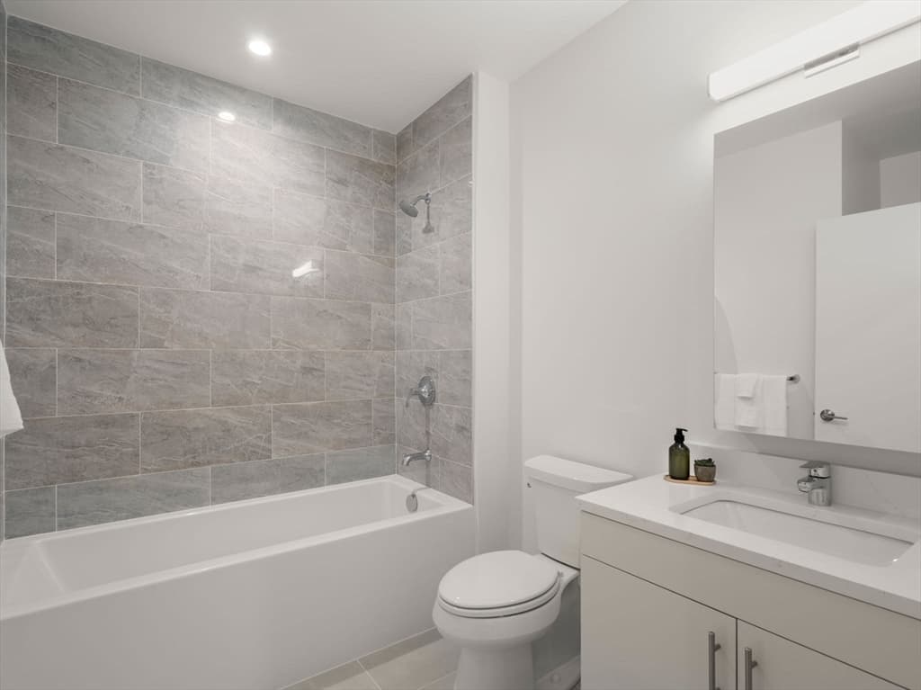 1151 Walnut # 302, Newton MA 02461 photo 9