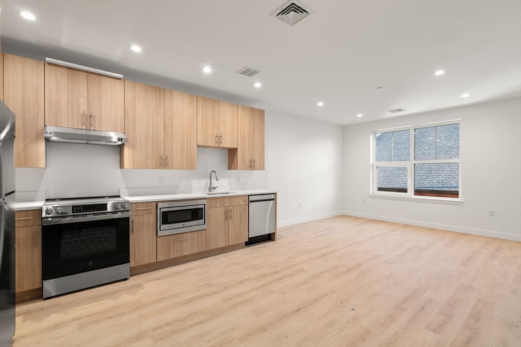1151 Walnut # 302, Newton MA 02461 photo 19