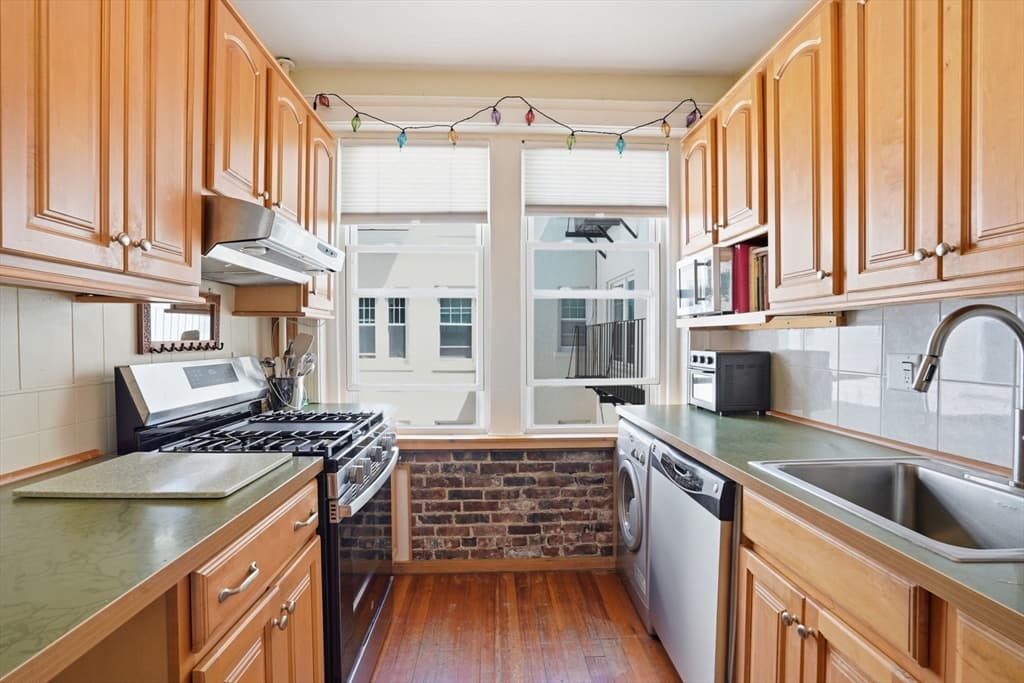 Condominium at 343 S Huntington Ave # 5, Boston MA 02130, photo 10 of 19