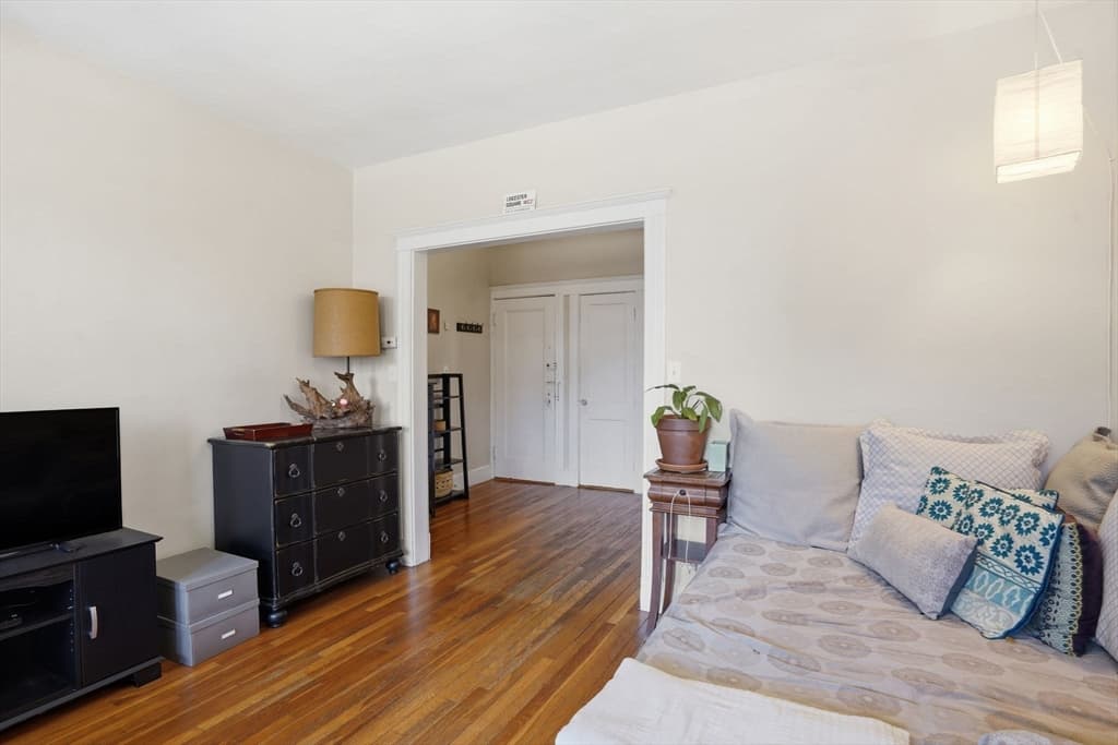 Condominium at 343 S Huntington Ave # 5, Boston MA 02130, photo 8 of 19