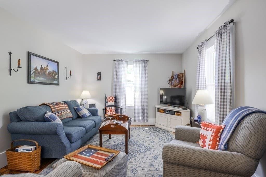 Single Family Residence at 11 High St, West Brookfield MA 01585, West Brookfield, photo 13 of 25