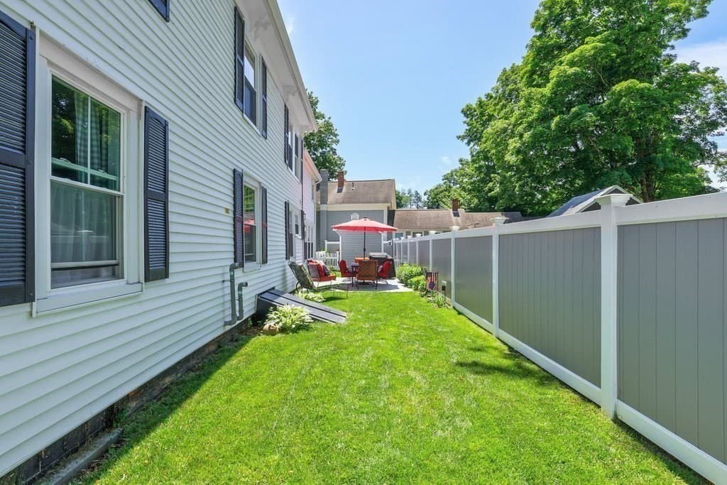 Single Family Residence at 11 High St, West Brookfield MA 01585, West Brookfield, photo 3 of 25