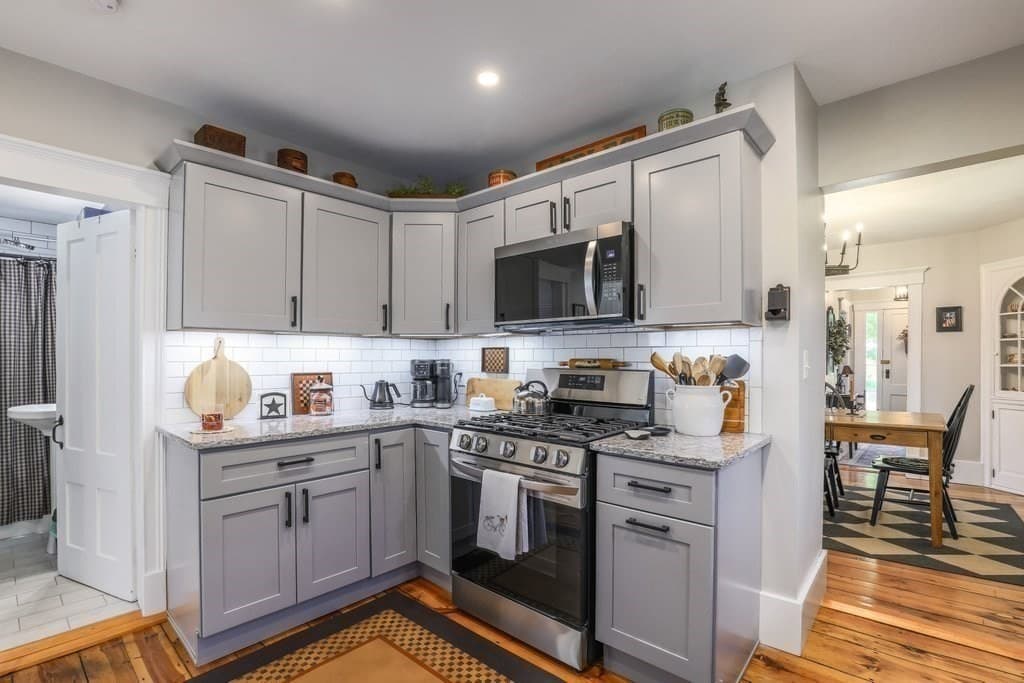 Single Family Residence at 11 High St, West Brookfield MA 01585, West Brookfield, photo 10 of 25
