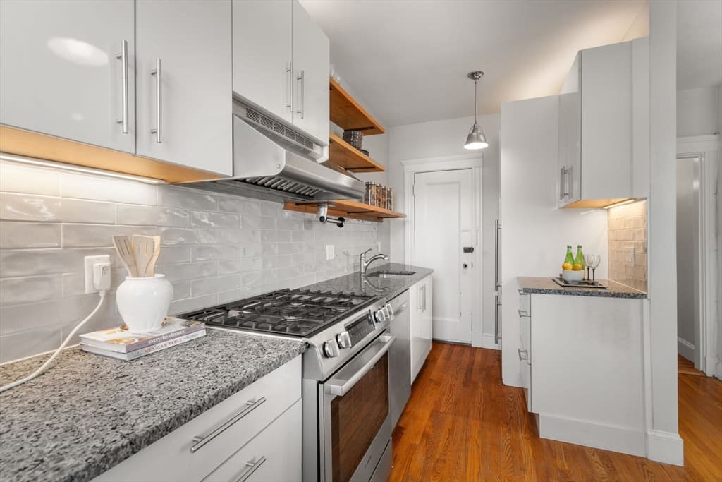 4 Washington Ave # 18, Cambridge MA 02140 photo 3