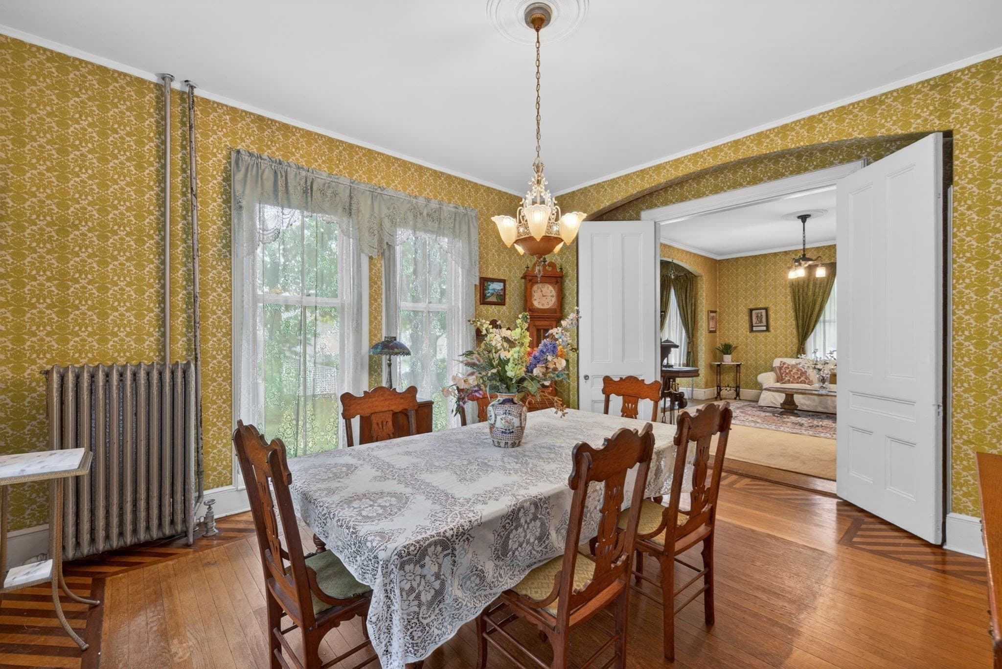 Single Family Residence at 289 W. Britannia St, Taunton MA 02780, photo 9 of 40