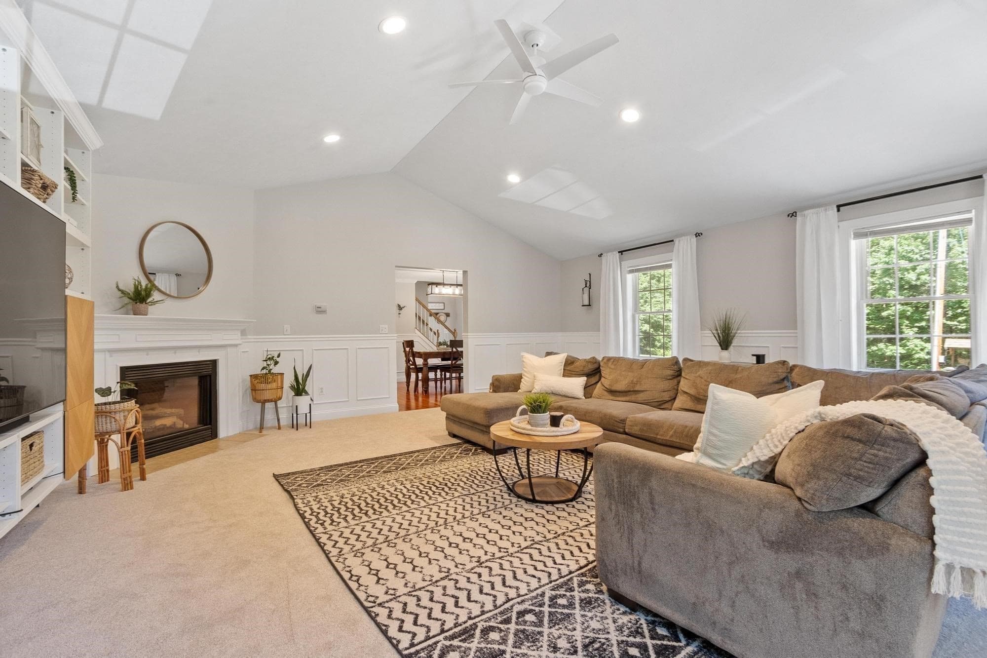 Single Family Residence at 682 Ashburnham Hill Rd, Fitchburg MA 01420, photo 3 of 42