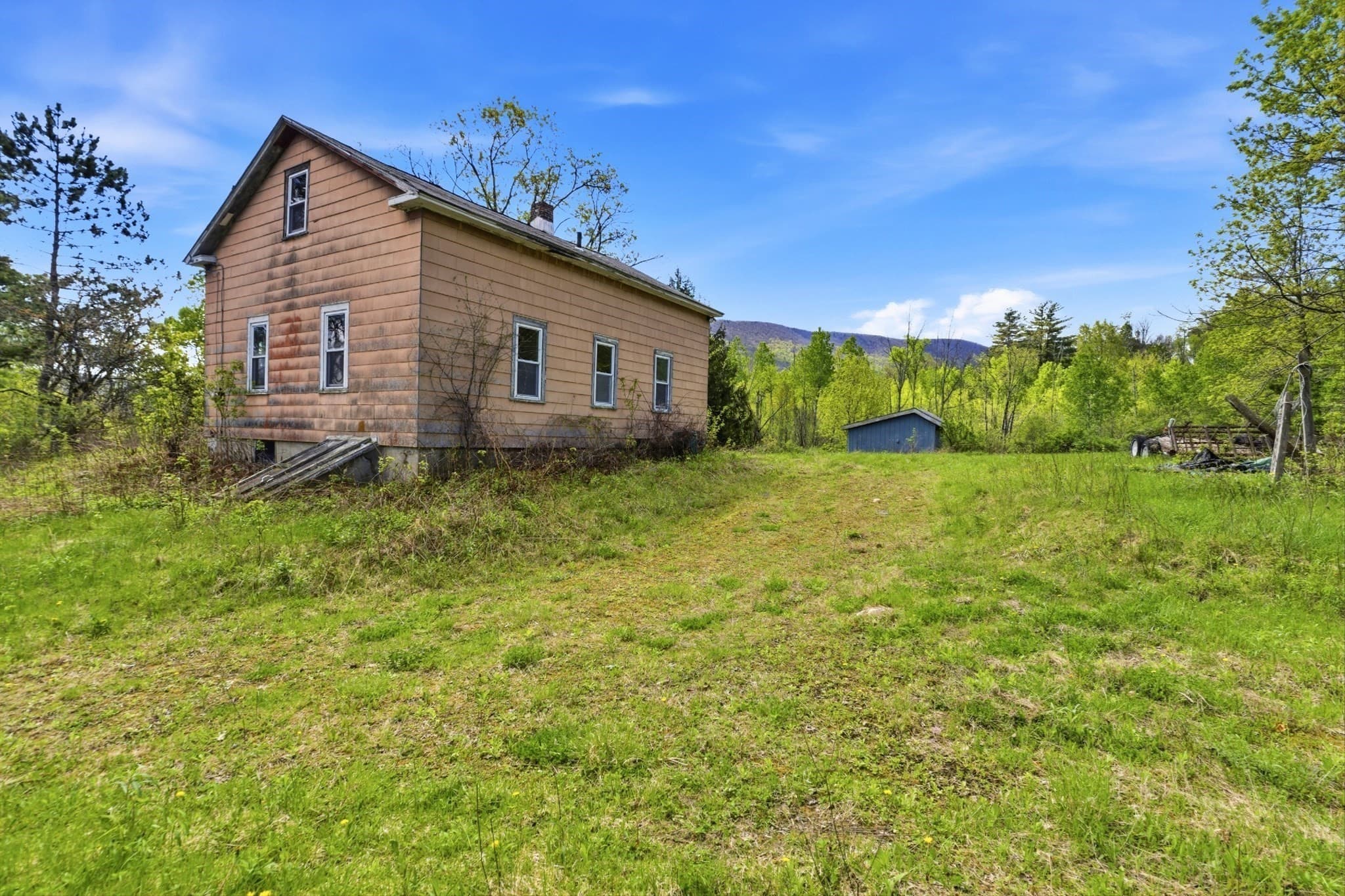 Residential at 97 Luce Rd, Williamstown MA 01267, photo 8 of 24
