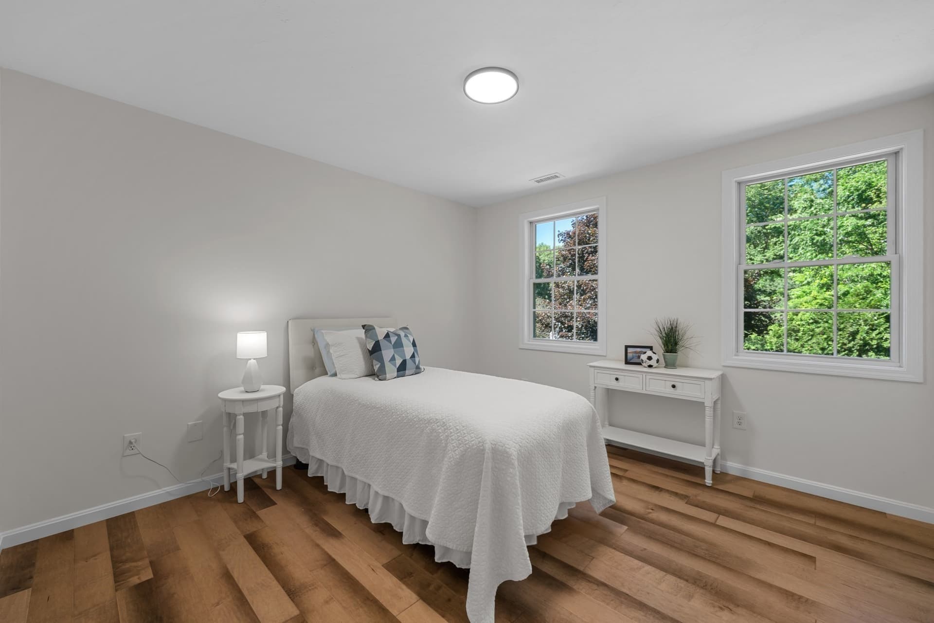 Single Family Residence at 128 Memorial Dr, Shrewsbury MA 01545, photo 23 of 42
