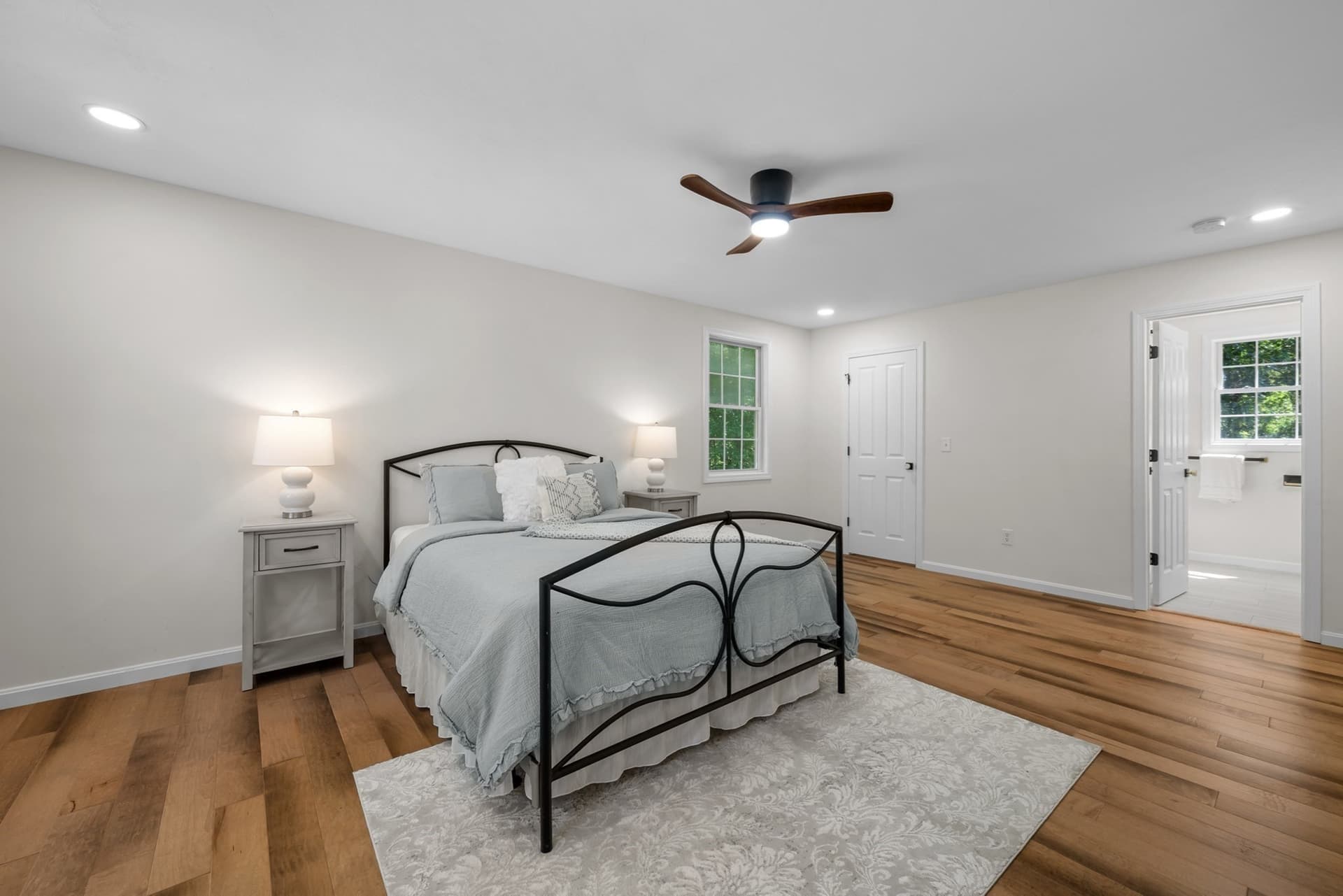 Single Family Residence at 128 Memorial Dr, Shrewsbury MA 01545, photo 18 of 42