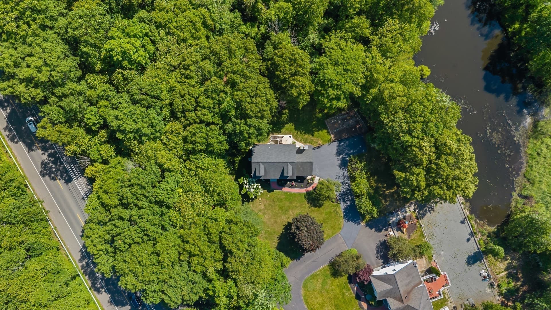 Single Family Residence at 128 Memorial Dr, Shrewsbury MA 01545, photo 39 of 42