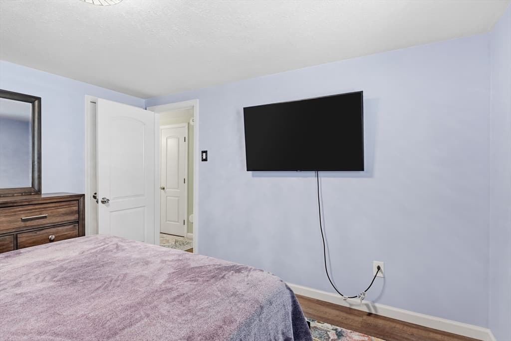 140 Ruskin St, Chicopee MA 01020 photo 18