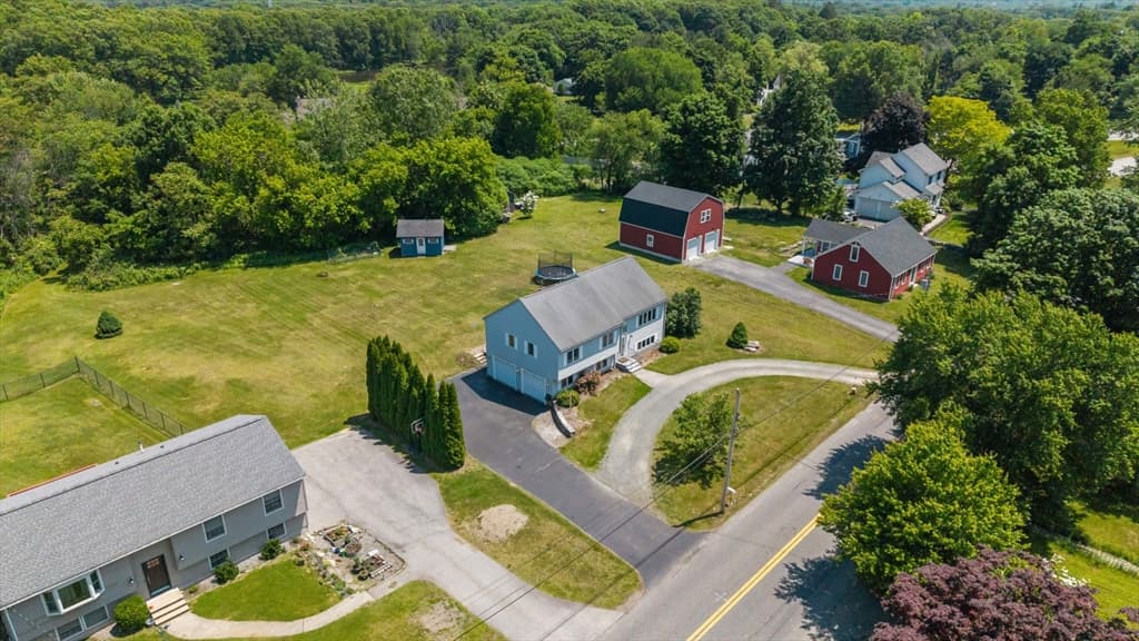 Single Family Residence at 781 Grafton St, Shrewsbury MA 01545, photo 34 of 39