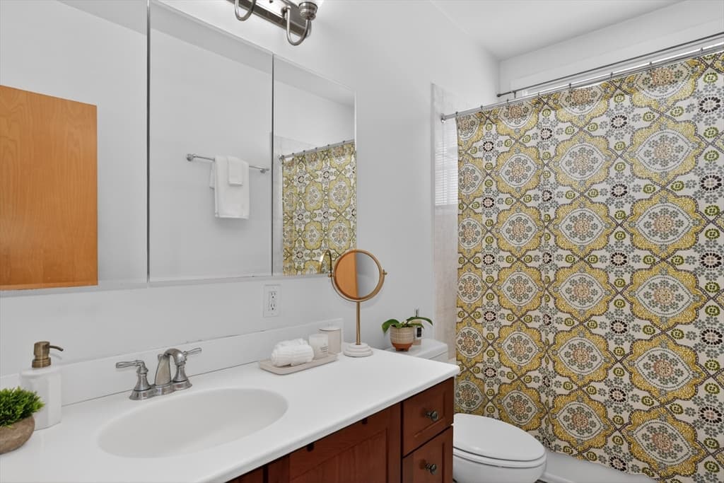 Condominium at 17 Ivaloo St # 6, Somerville MA 02143, photo 21 of 31
