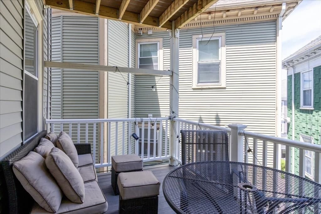 4 Family at 142 Calumet Street, Boston MA 02120, photo 26 of 42