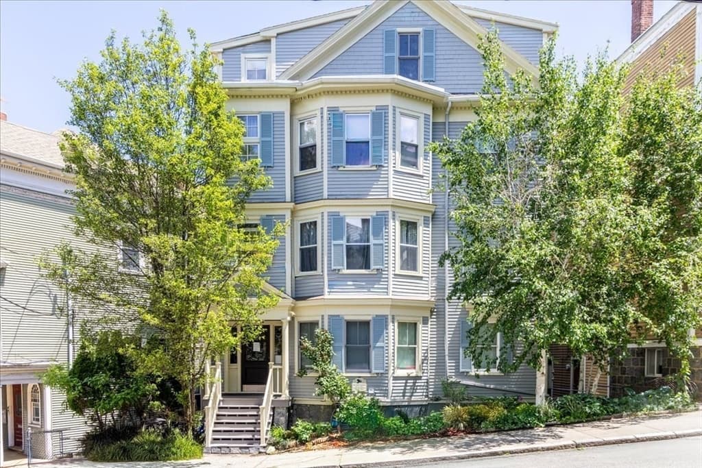 142 Calumet Street, Boston MA 02120