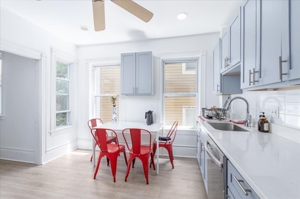 4 Family at 142 Calumet Street, Boston MA 02120, photo 24 of 42