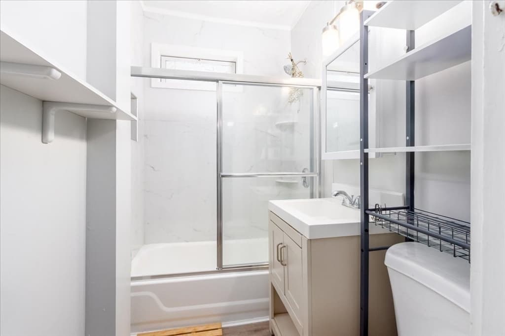4 Family at 142 Calumet Street, Boston MA 02120, photo 29 of 42