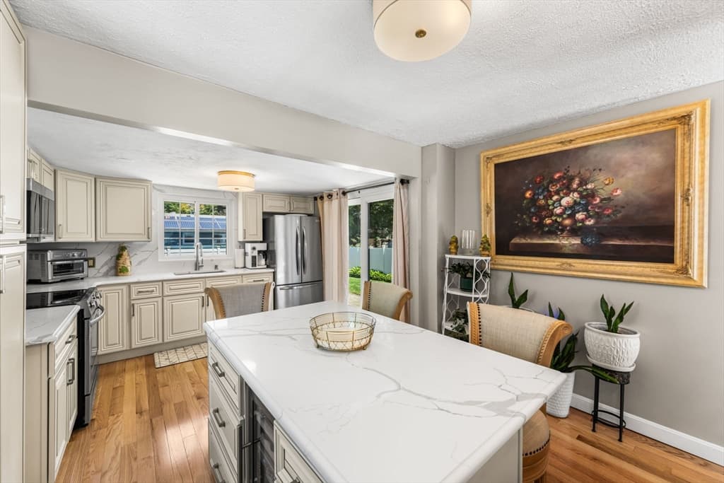 Single Family Residence at 67 Emeline, Randolph MA 02368, photo 6 of 31
