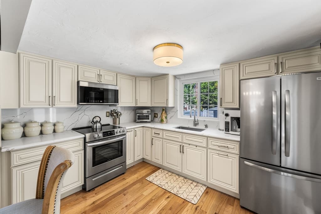 Single Family Residence at 67 Emeline, Randolph MA 02368, photo 7 of 31